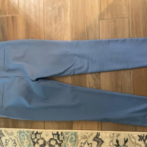 Loft - Sutton Skinny Pants - Picture 4 of 4